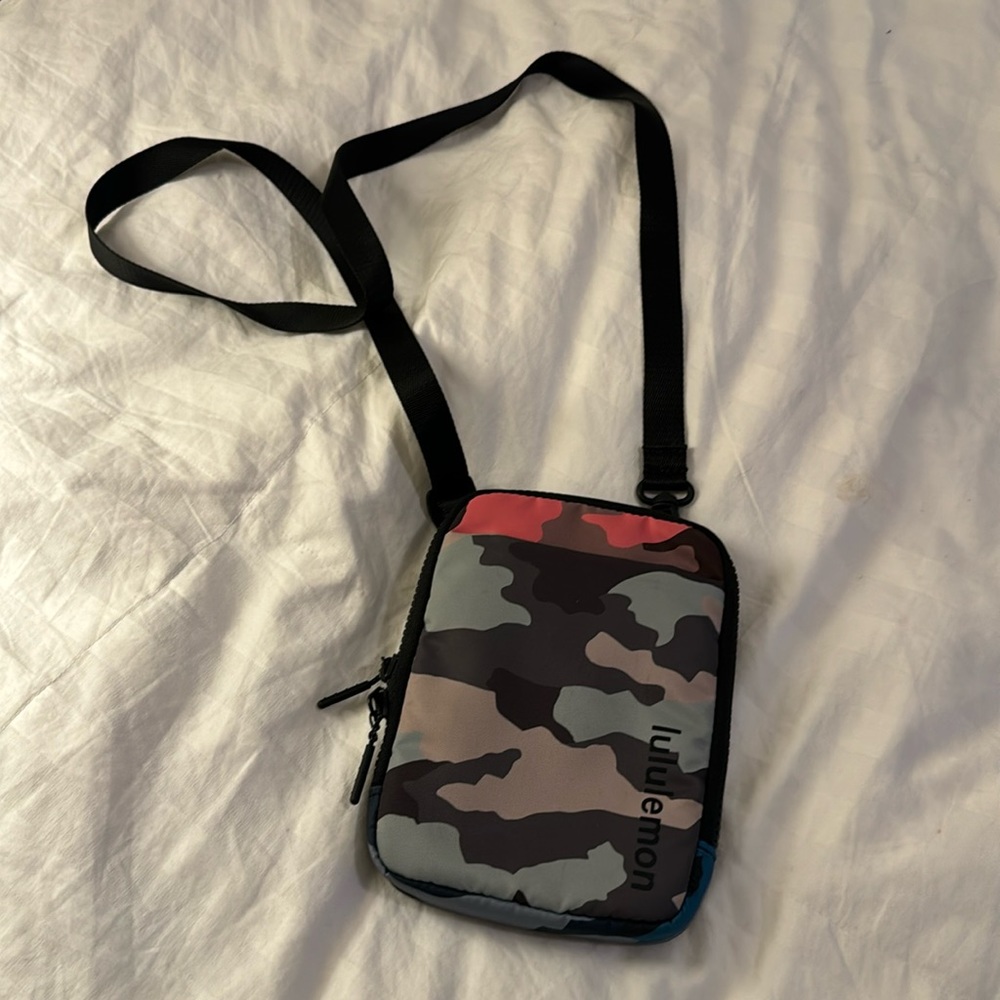 Lululemon Crossbody
